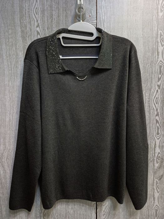 Шикарные женские кофточки 52/54/56 размеры ,новые в наличии