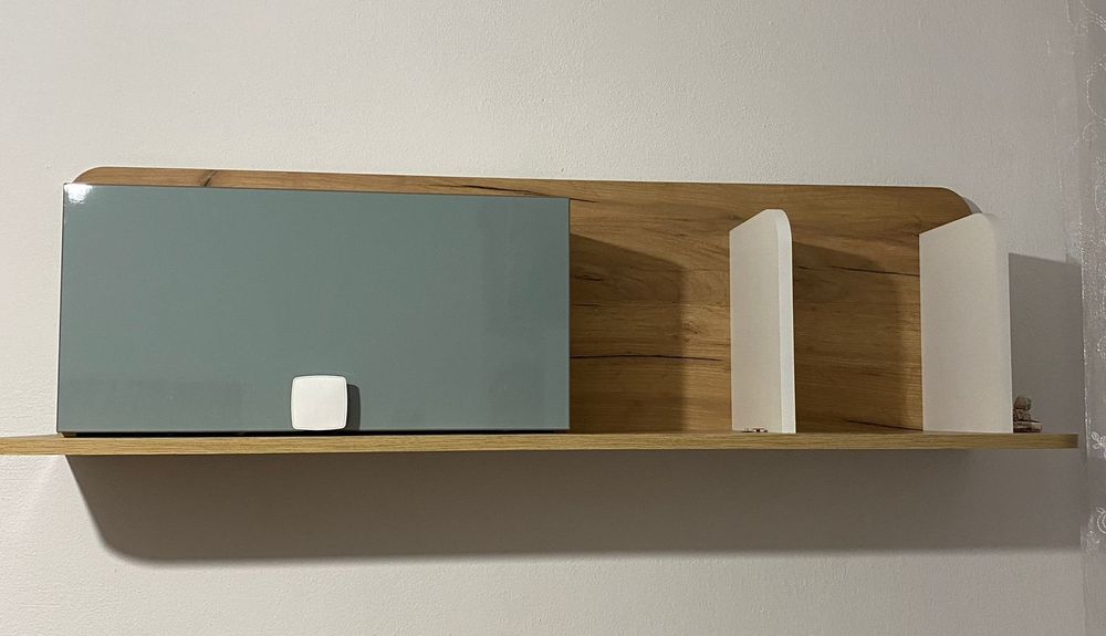 Продам детский гарнитур и диван