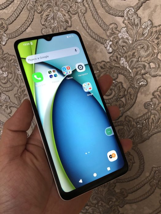 В продаже Redmi A3X.