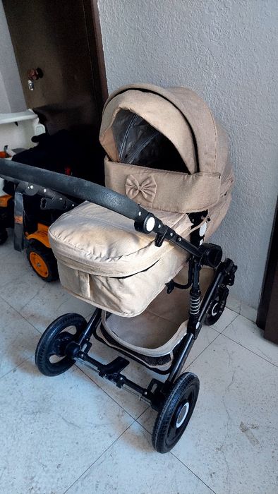 Коляска в хорошем состоянии