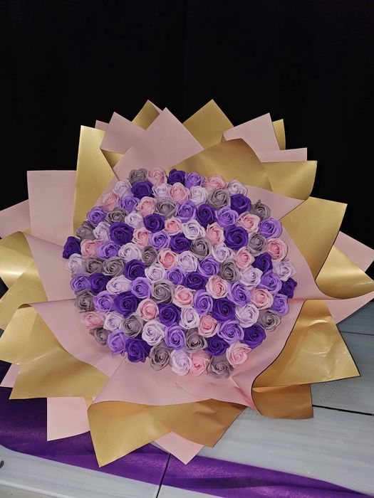 Buchet 101 trandafiri