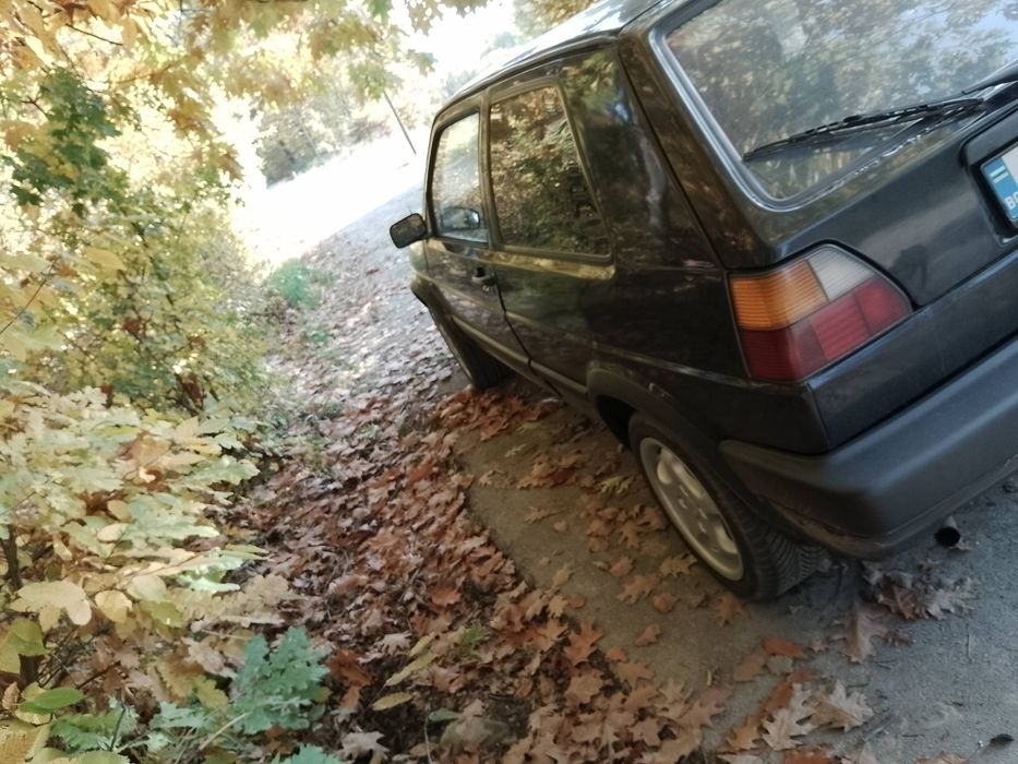 Продавам голф 2 1.3