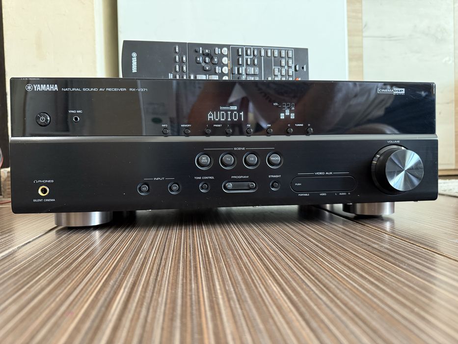 Като нова Yamaha RX-V371