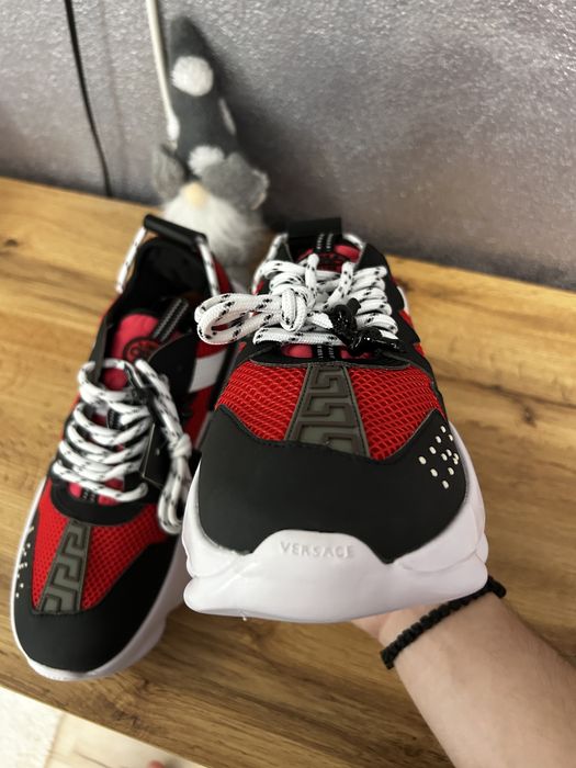 versace chain reaction