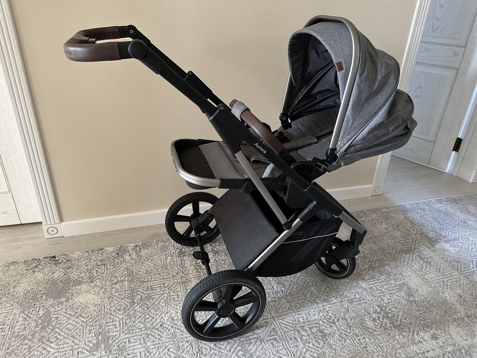 Коляска Aurora Carello