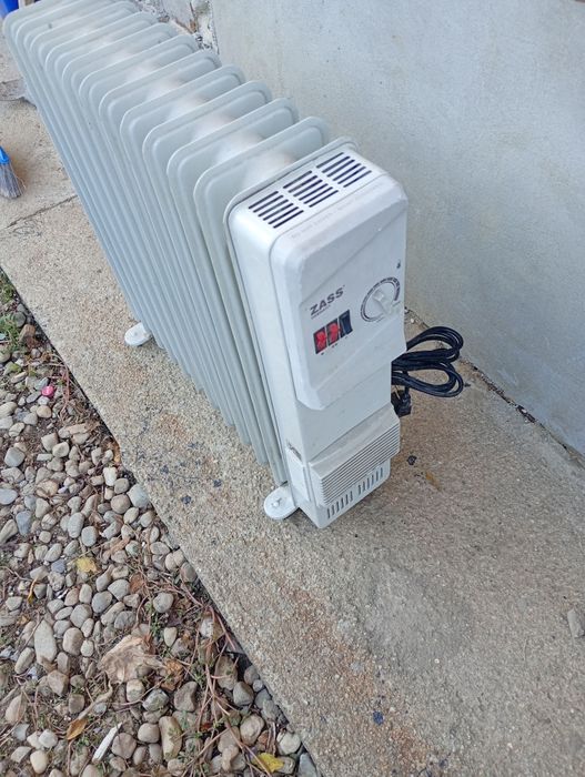 Vand calorifer electric pe ulei