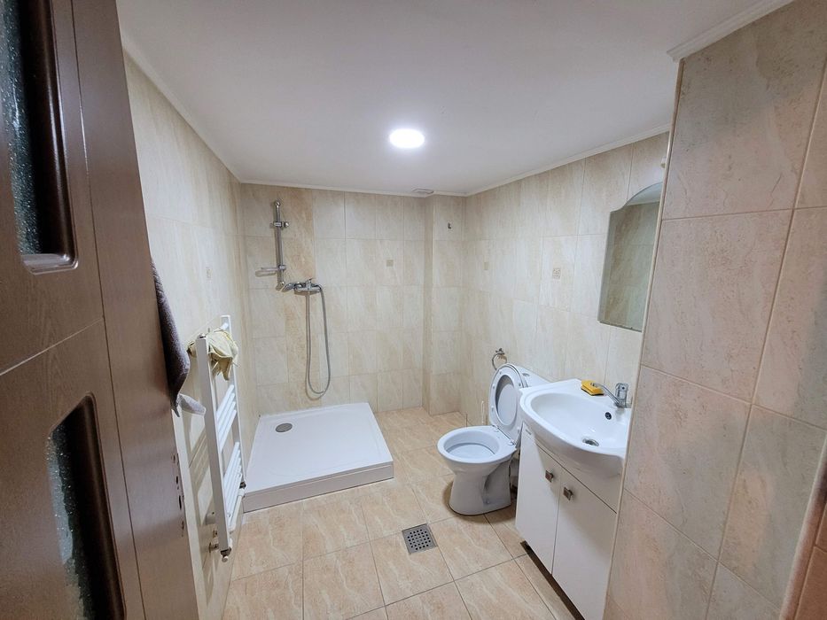Casă 130 mp, P+M, 4 camere, 2 băi | Aleea Vlăsiei – sediu, cabinet, after-school sau locuință
