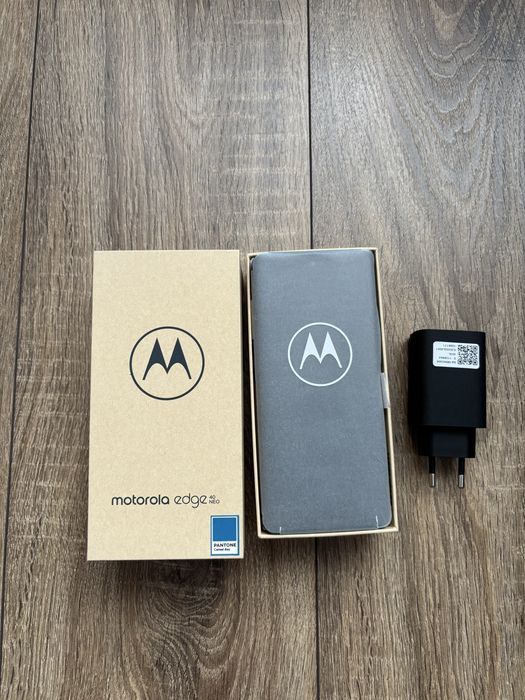 Нов Motorola Ebge 40 Neo