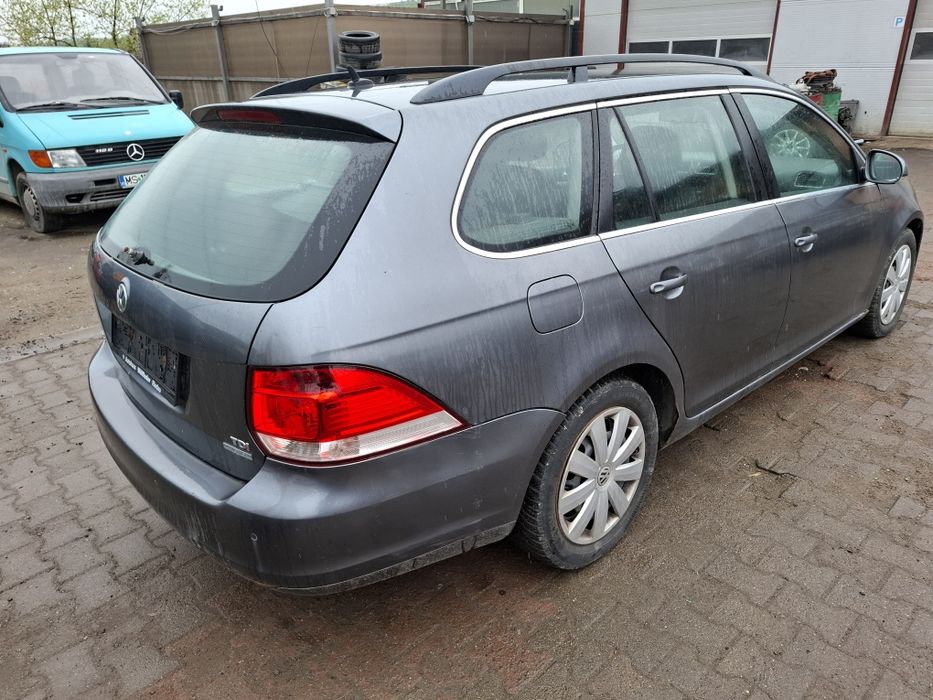 Injectoare Volkswagen Golf 6 Variant 1.6TDi 77kw 105cp CAYC E5 seria 03L130277B