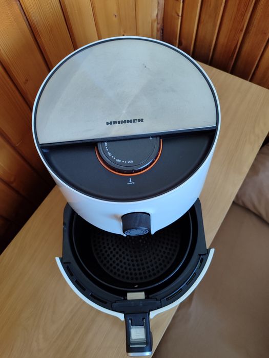 Фритюрник с горещ въздух