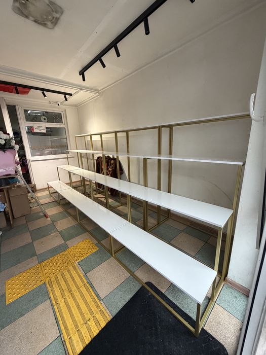 Стеллажи полки стойки