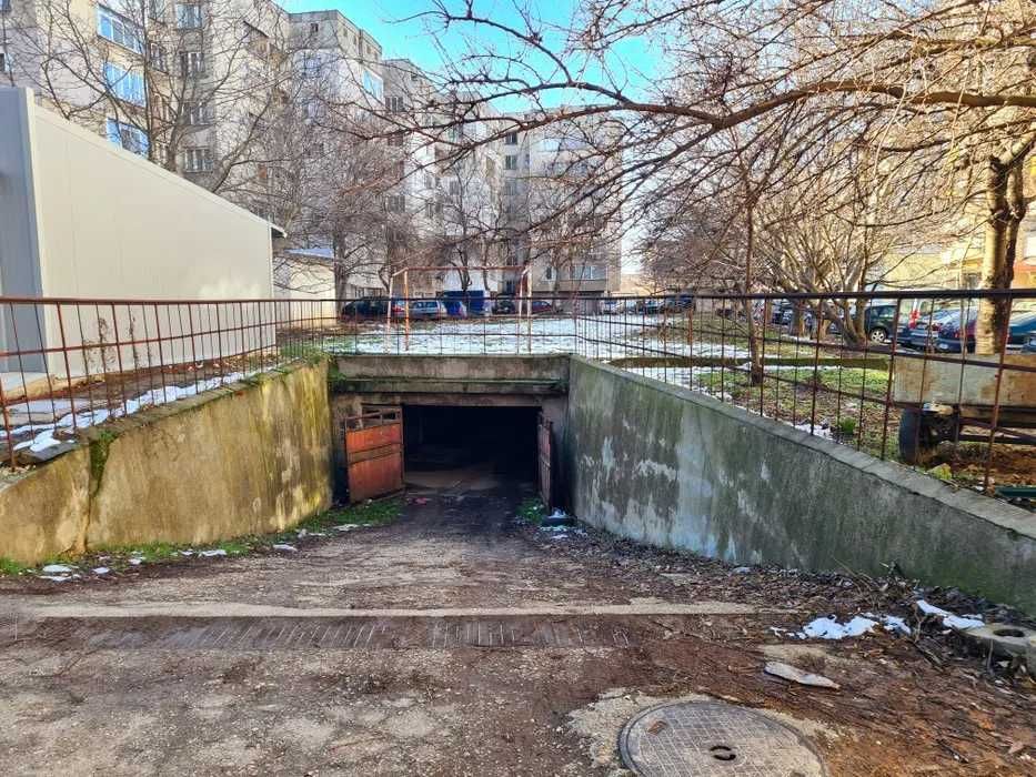 Продава се гараж