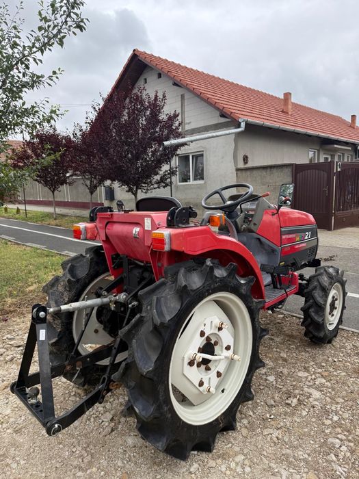 Tractor mitsubishi MTZ 21