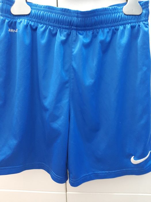 Къси панталонки Nike DRI-FIT различни модели.