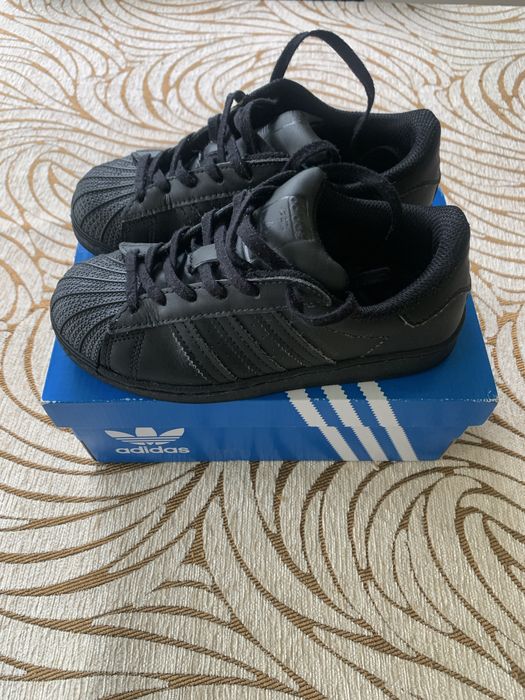 Sneakersi Adidas Originals Superstar ca NOI marime 31-1/2 - 19/20 cm