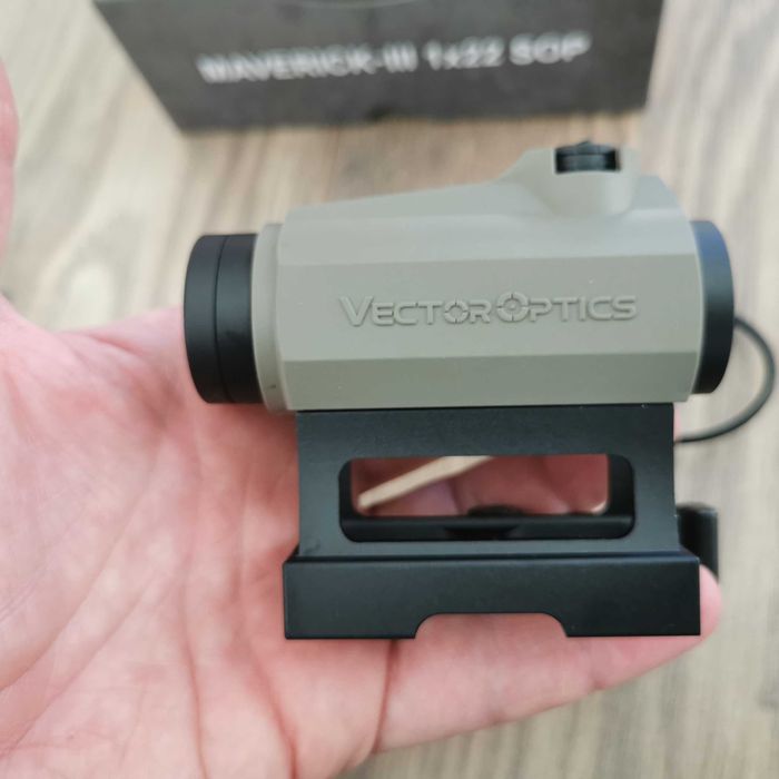 ГУМИРАН Бързомер Vector Optics Maverick 1x22 БЪРЗ МОНТАЖ