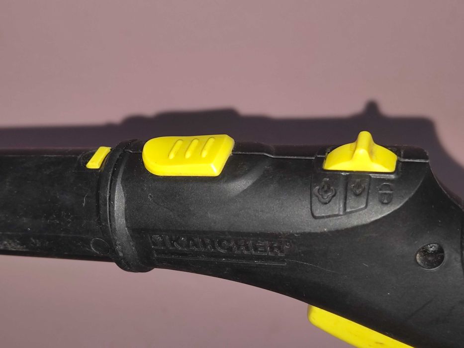 Curățitor cu aburi Karcher SC 3 Easy Fix cu garanție