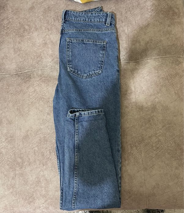 Джинсы новые