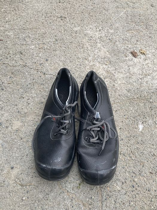 Продам рабочую обувь