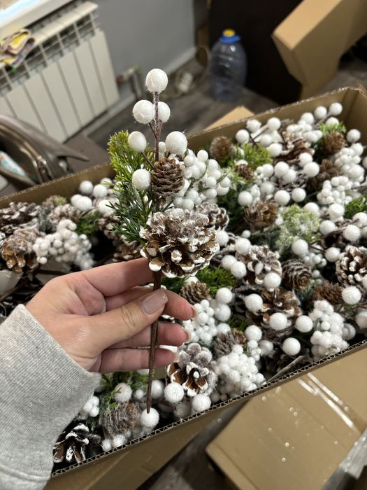 Еловые Ветки для декора