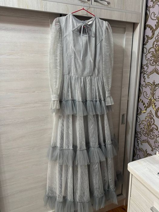 Oqshom koʻylagi. Dif collection