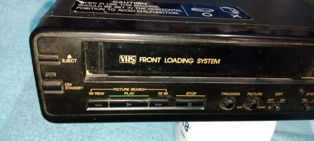 Продавам Видео плеър