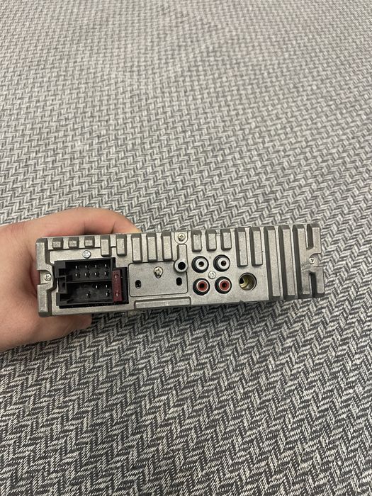 Продам автомагнитолу