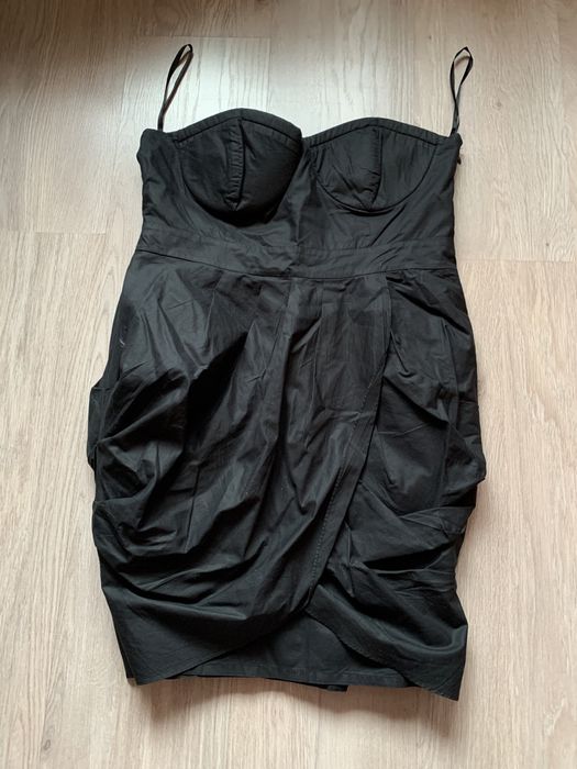 Продавам официални рокли за момиче