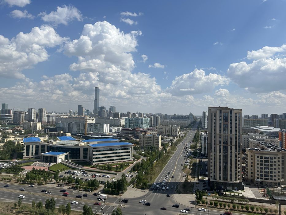 Посуточно на левом берегу, медцентры, Хан шатыр