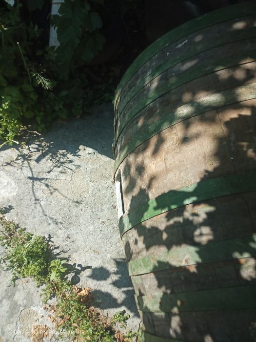 Буре дъбово около 750...800 л.