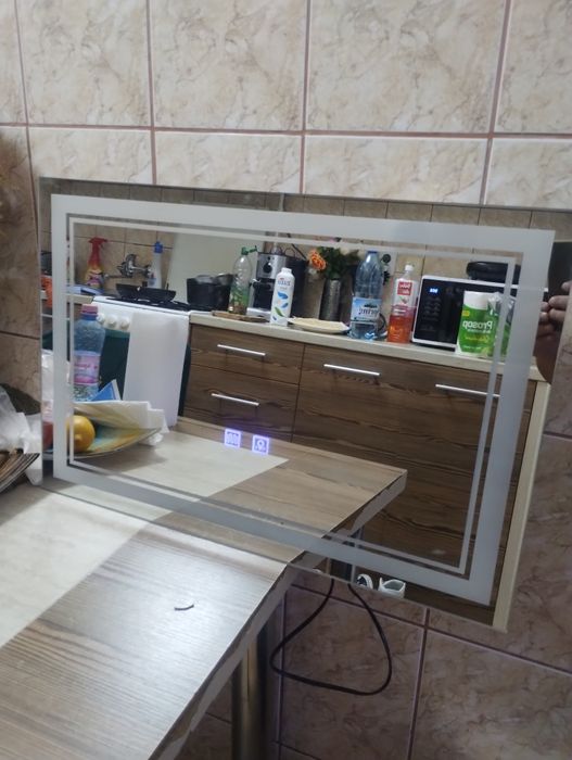 Oglinda baie cu dezaburire