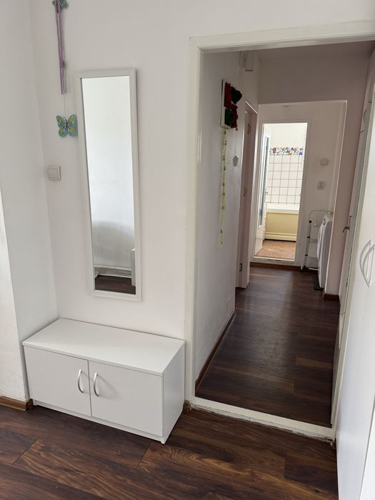 Inchiriez apartament 3 camere Oradea