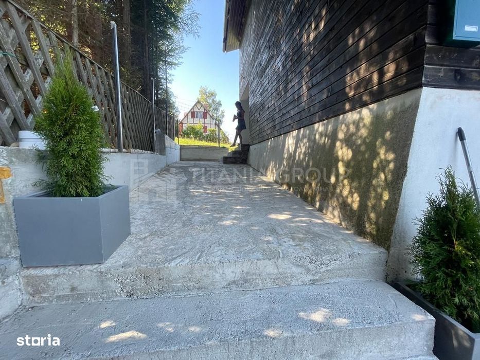 INVESTITIE Vila moderna + vila la rosu, teren 1480 padure