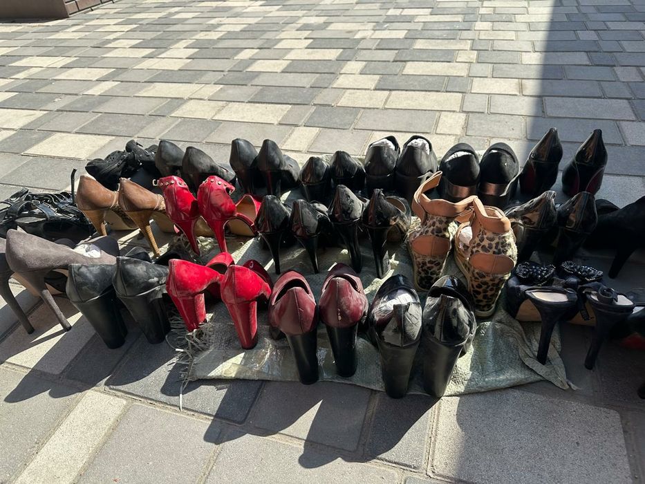 Туфли на высоких каблуках