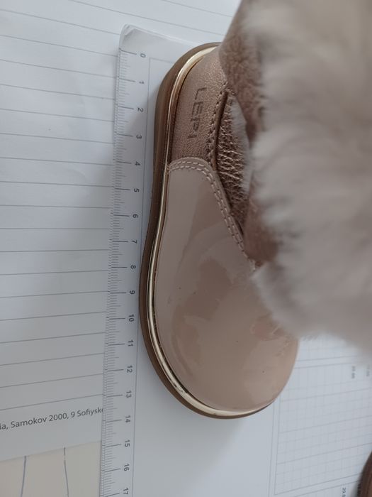 Обувки, ботушки и кецове за момиченце