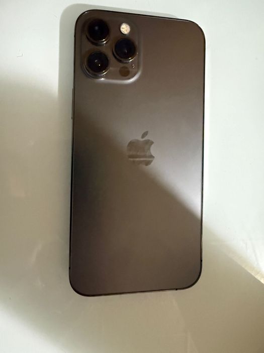 Vand iphone 12 pro max!