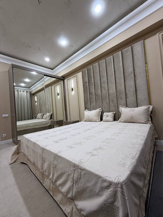 Новостройка 3х-комн квартира на Махтумкули 80квм Ор.:Макро IT park