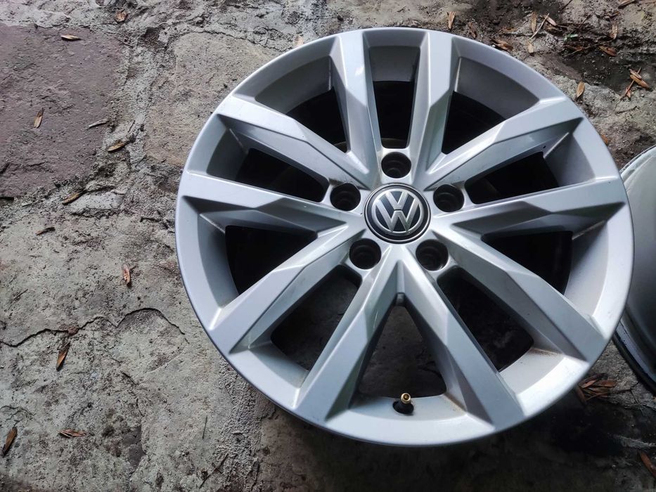 VW Passat 16 цола - 5x112 оригинални лети джанти Фолксваген 5х112 .