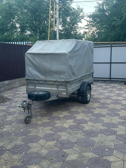 Продам прицеп 2,5 на 1.3