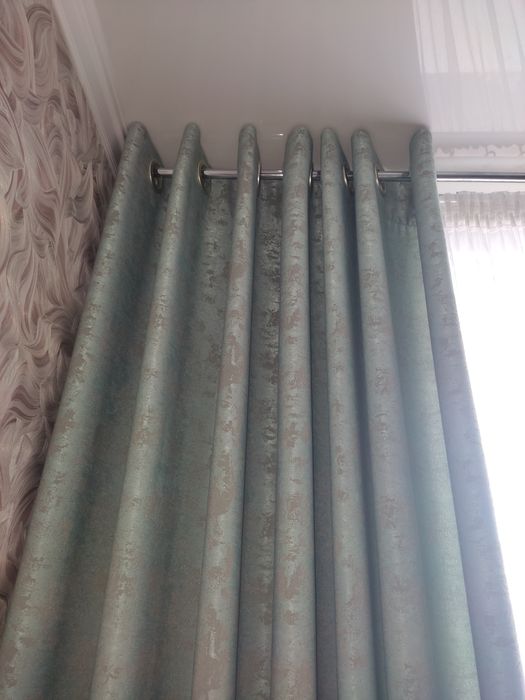 Продам шторы на люверсах