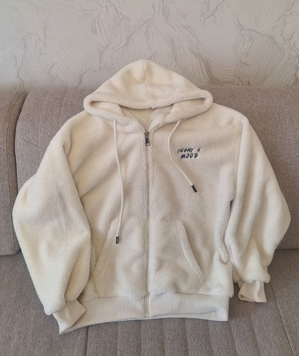 Продам вещи б/у для девушек