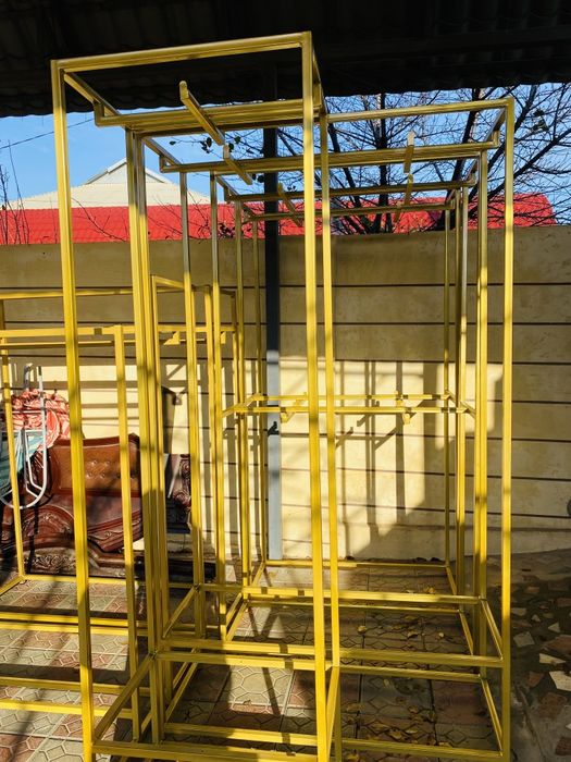 Вешалки для одежды