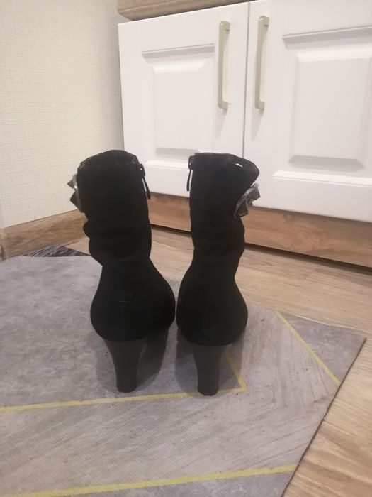 Срочно продам сапоги