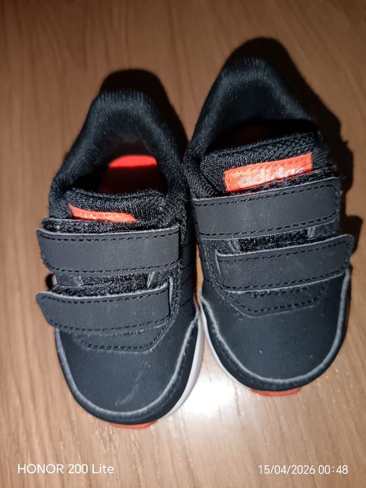 Бебешки маратонки адидас