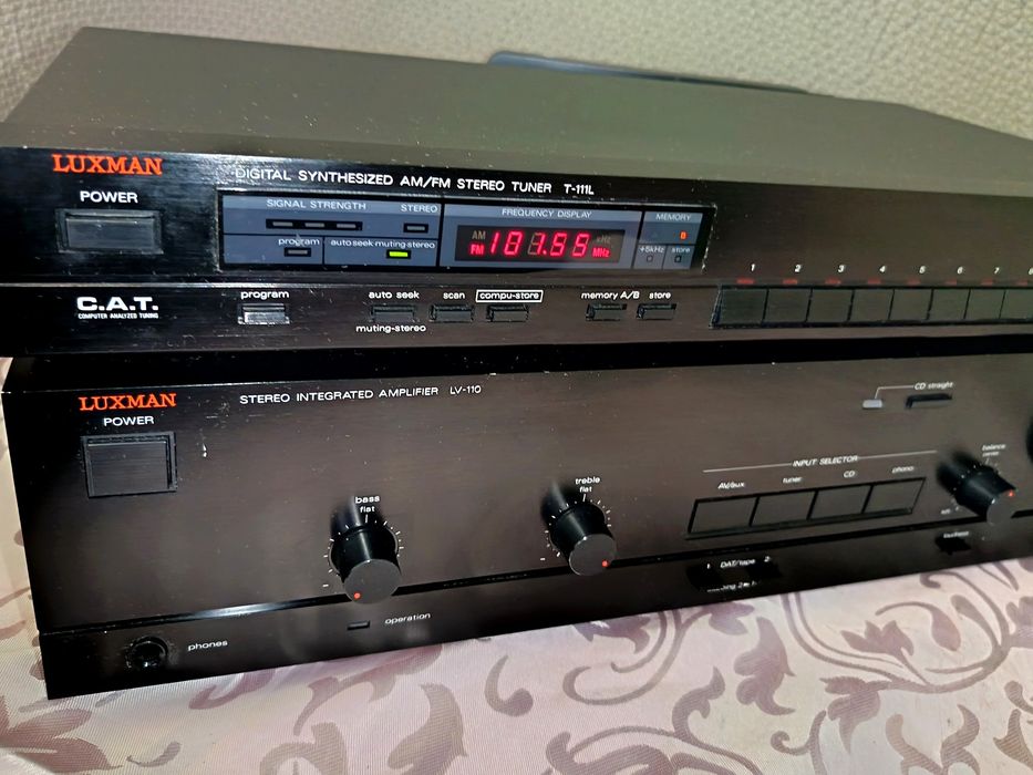 Amplificator+ tuner Luxman