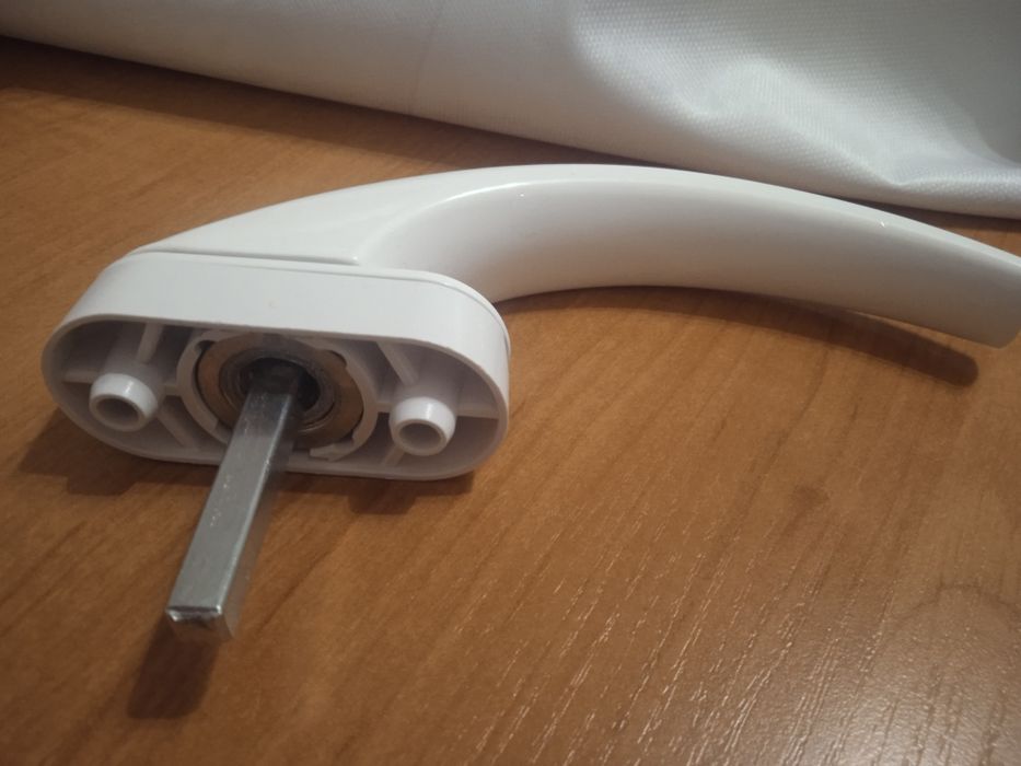 Ручка для окон и шпингалет