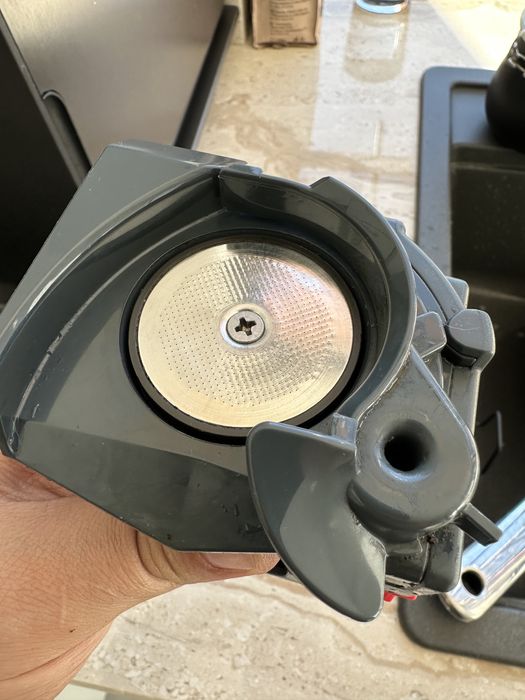 Продавам кафемашина Delonghi