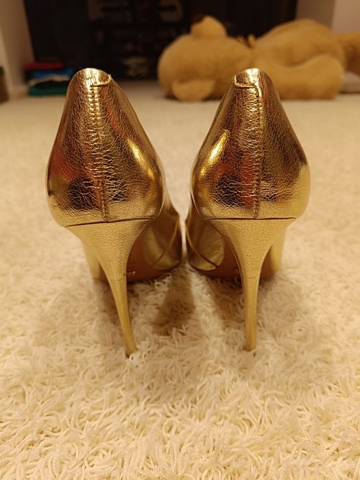 Pantofi piele Schutz aurii