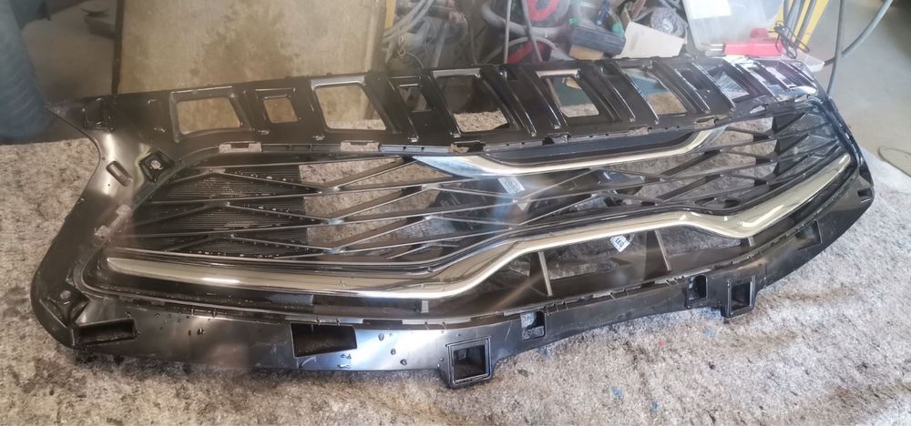 Kia XCeed предна решетка