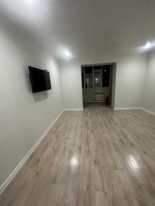 Сдается 2х комнатная квартира в Чиланзарском районе срочно!!!